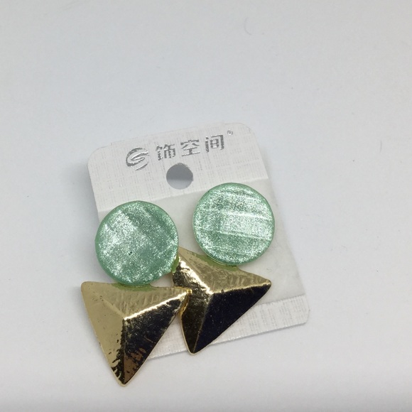 3 for $15 NWT Geometric Fashion earrings - Picture 4 of 4